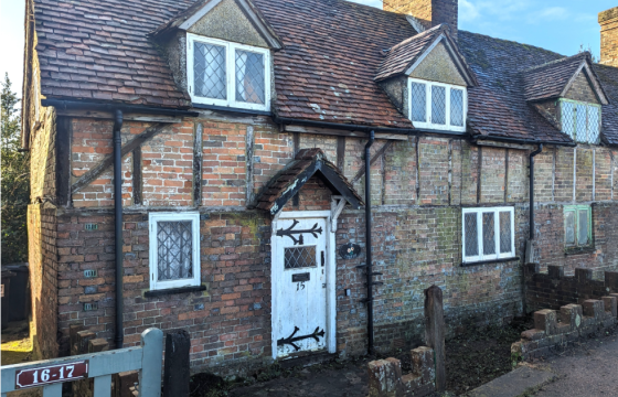 Semi-Detached Cottage requiring modernisation in Hemel Hempstead photo